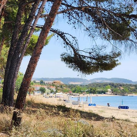 Pine Beach Holiday Home 2 Bedrooms 50 Meters To The Beach Kalyves Polygyrou Eksteriør billede