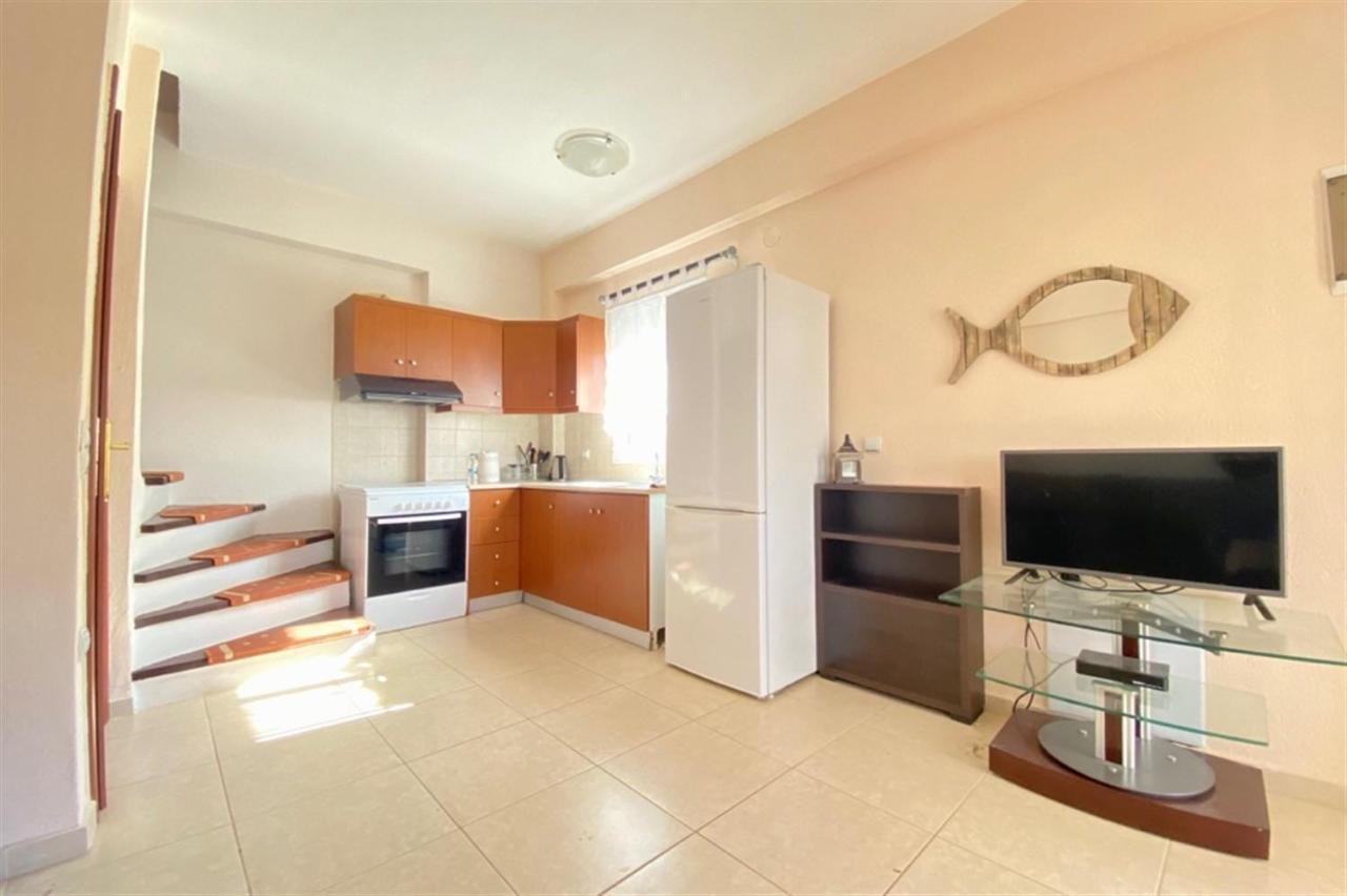 Pine Beach Holiday Home 2 Bedrooms 50 Meters To The Beach Kalyves Polygyrou Eksteriør billede