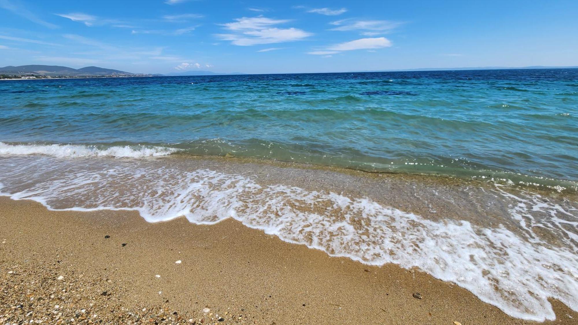 Pine Beach Holiday Home 2 Bedrooms 50 Meters To The Beach Kalyves Polygyrou Eksteriør billede